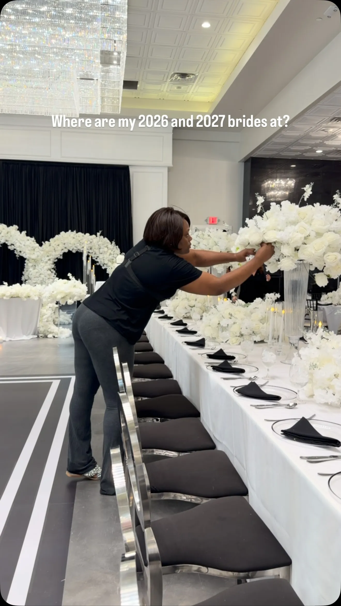 Elegant table centerpiece
